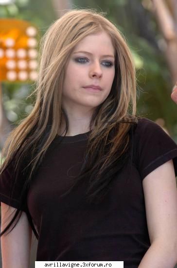 hey guys,

we have reason to believe that avril's myspace page has recently been hacked. a message