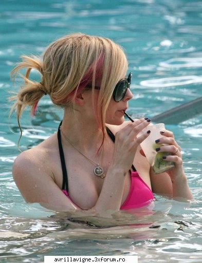 avril poze k avril