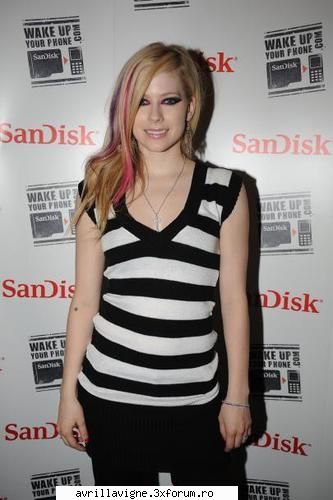 Poze k Avril - Avril Rox - Poze