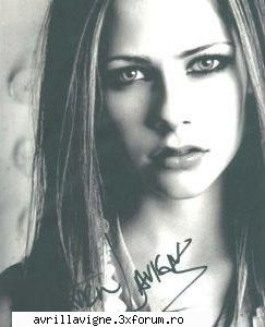 autografe:) - hey..am ctv poze k autograful lui Avril!!Hope u - Poze