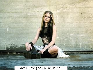 avril info - Nume intreg: Avril Ramona Lavigne Zi de nastere - Avril