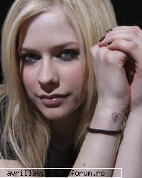 pierce-uri & tatuaje - cleo_avril - Avril